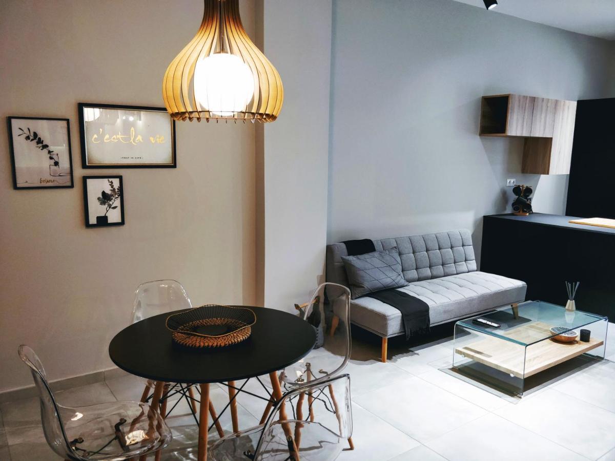 The Kerameikos Midtown Apartments Atenas Exterior foto